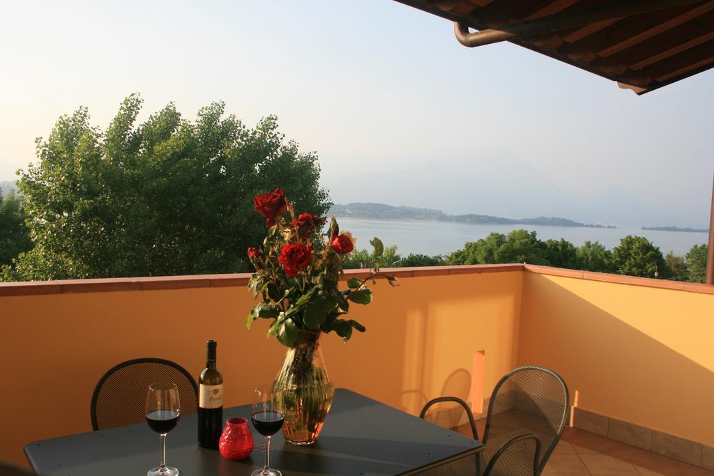 Residence Miralago Rooms & Apartments Manerba del Garda Exterior photo